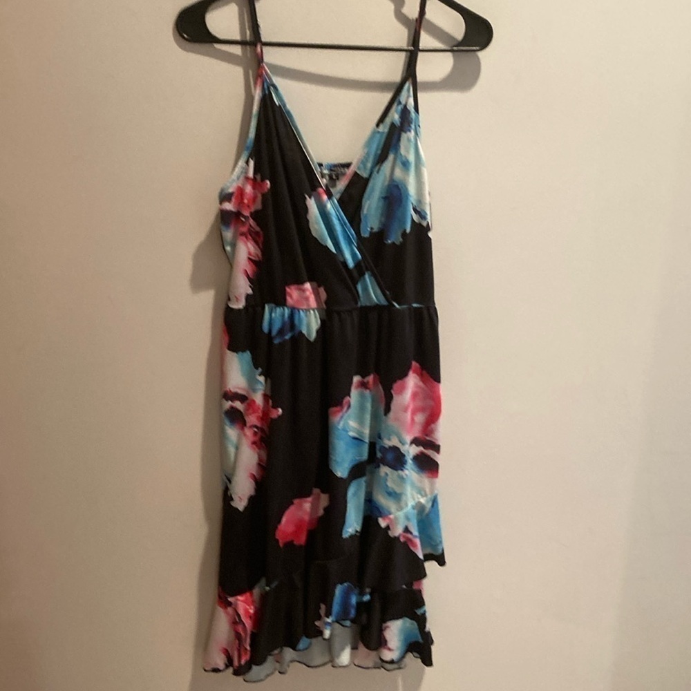 21. BEAUTIFUL flower dress